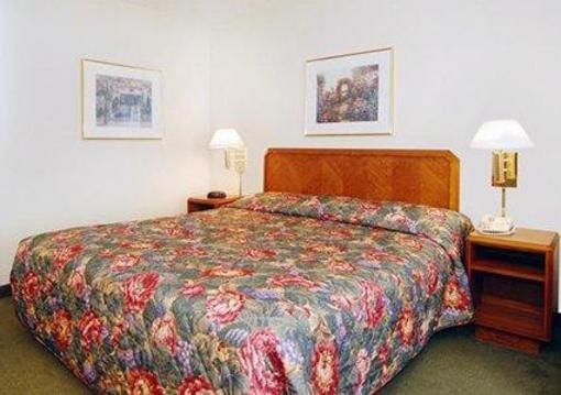 фото отеля Rodeway Inn Raleigh