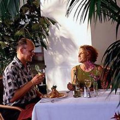 фото отеля Maui Coast Hotel