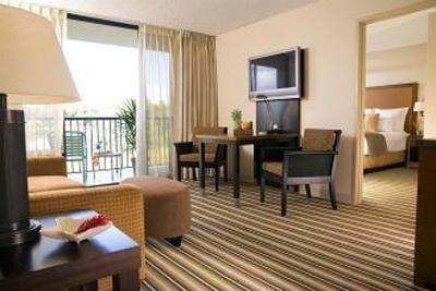фото отеля Maui Coast Hotel