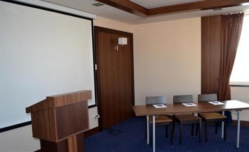 фото отеля Check Inn Hotel