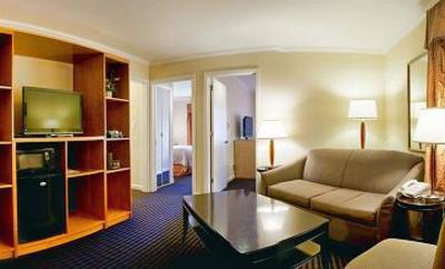 фото отеля Millwood Inn & Suites
