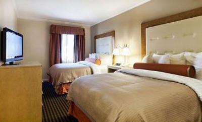 фото отеля Millwood Inn & Suites