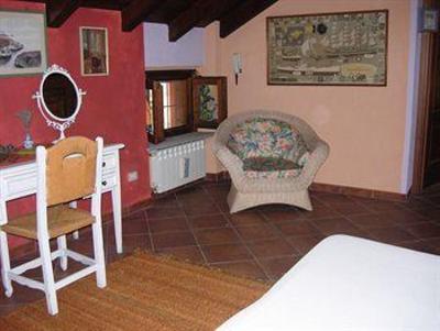фото отеля Il Pioppo e La Fonte Bed & Breakfast Castello d'Agogna