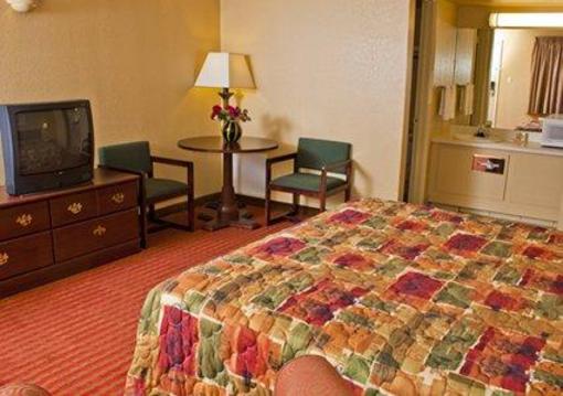 фото отеля Econo Lodge McAlester