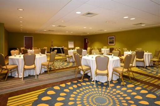 фото отеля Holiday Inn Express Boston South - Brockton