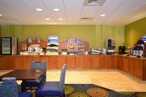 фото отеля Holiday Inn Express Boston South - Brockton