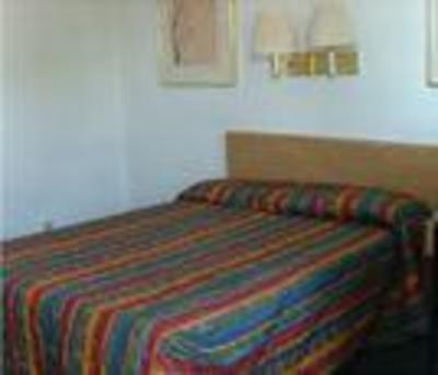 фото отеля American Budget Inn and Suites Modesto