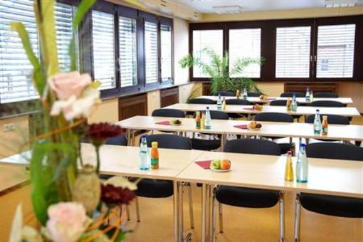 фото отеля Art Hotel Sonnenhof Hanau