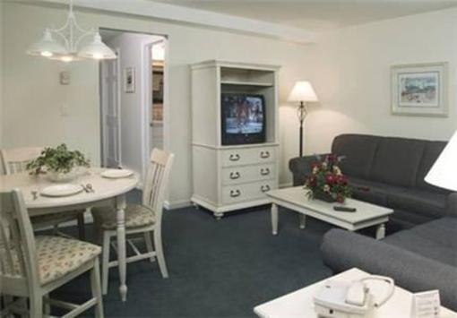 фото отеля Cape Winds Resort