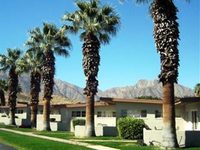 Stanlunds Resort Inn and Suites