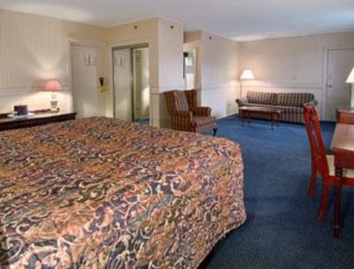 фото отеля Ramada - New Hartford
