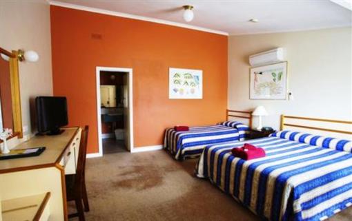 фото отеля Amaroo Motel