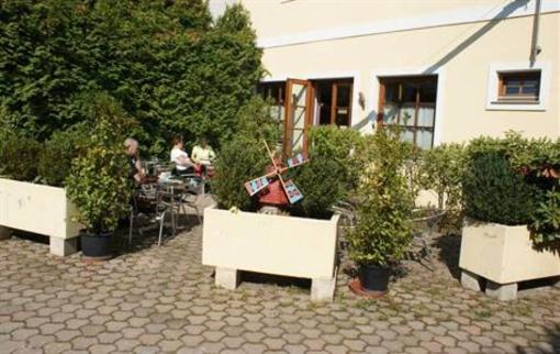 фото отеля Pension Konigs Cafe Vienna