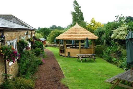 фото отеля The Masons Arms Hotel Yeovil