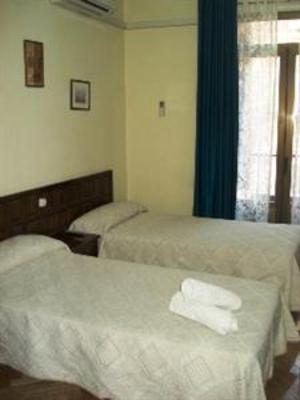 фото отеля Hostal Machin