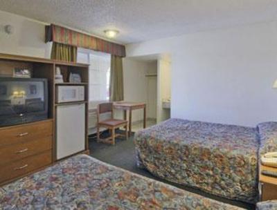 фото отеля Travelodge Victorville