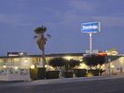 фото отеля Travelodge Victorville