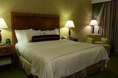 фото отеля Hilton Los Angeles / San Gabriel