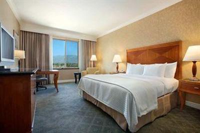 фото отеля Hilton Los Angeles / San Gabriel