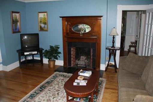 фото отеля Kendall Tavern Bed & Breakfast