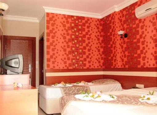 фото отеля Grand Astor Hotel