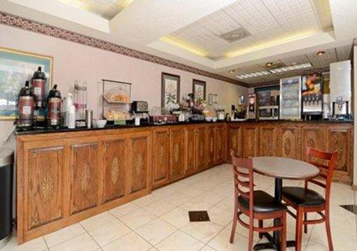 фото отеля Comfort Inn Forsyth