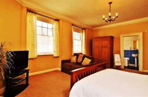 фото отеля Golden Lion House