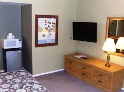 фото отеля Cozy Inn Costa Mesa