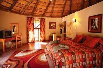 фото отеля Dumazulu Traditional Village And Lodge