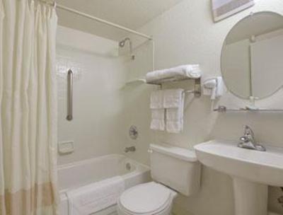фото отеля Travelodge Fairfield Napa Valley