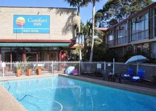 фото отеля Comfort Inn West Ryde