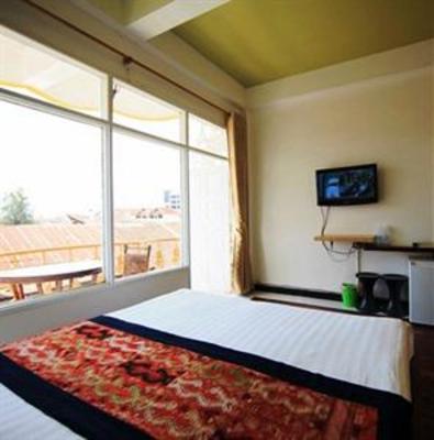 фото отеля iHouse Residence