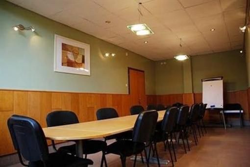 фото отеля Nepliget Hotel Epitok Sport Centrum