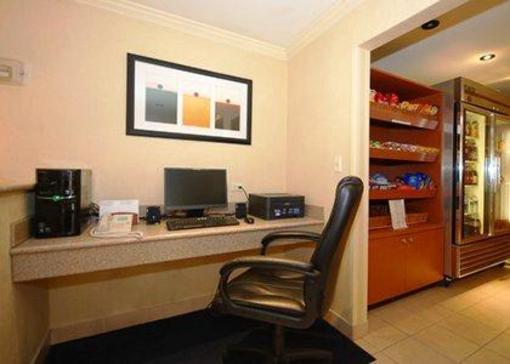 фото отеля Quality Inn Newark