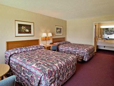 фото отеля Ramada at Young's Plantation