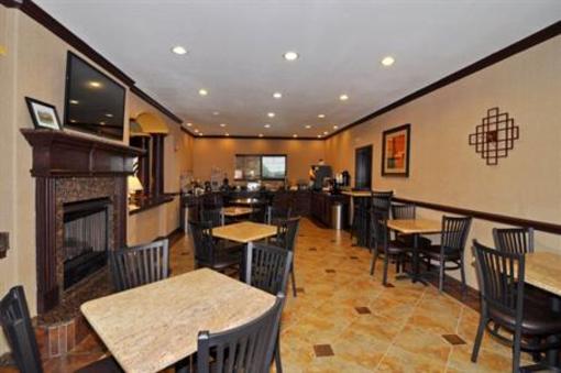 фото отеля BEST WESTERN Plus Royal Mountain Inn & Suites