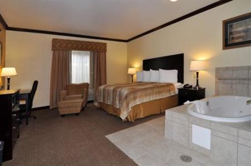 фото отеля BEST WESTERN Plus Royal Mountain Inn & Suites