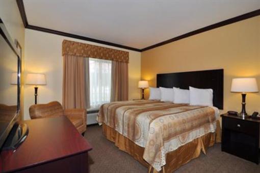фото отеля BEST WESTERN Plus Royal Mountain Inn & Suites