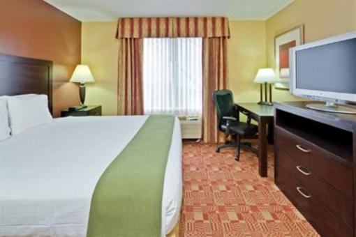 фото отеля Baymont Inn and Suites Franklin