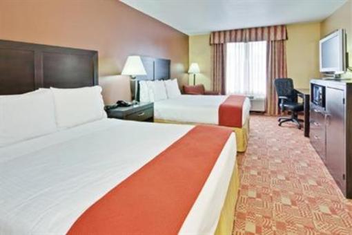 фото отеля Baymont Inn and Suites Franklin