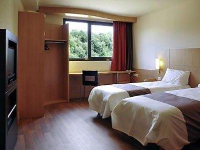 фото отеля Hotel Ibis Girona