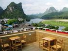 фото отеля Yangshuo Showbiz Inn