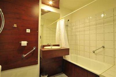 фото отеля Balladins Confort Hotel Grenoble Liberation