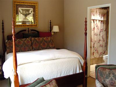 фото отеля Malibu Country Inn
