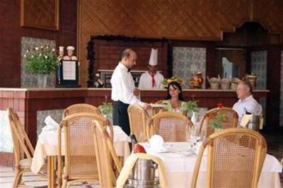 фото отеля El Mouradi Palm Marina Hotel