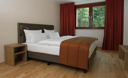 фото отеля Hotel Schloss Ranzow