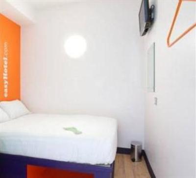 фото отеля Easy Hotel Glasgow City