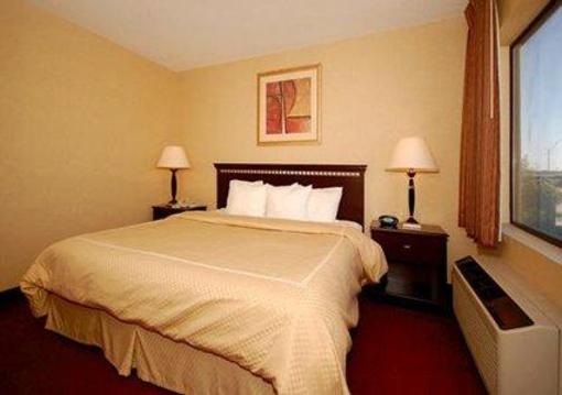 фото отеля Comfort Suites Council Bluffs