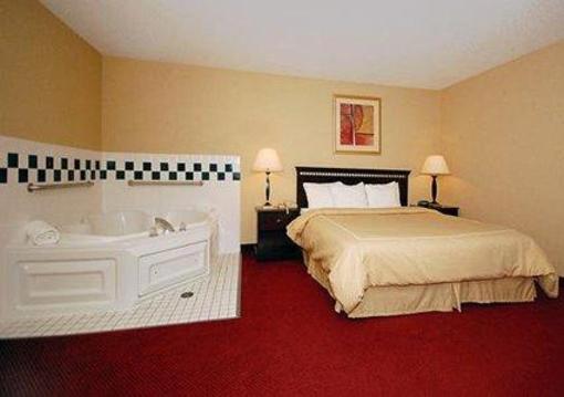 фото отеля Comfort Suites Council Bluffs
