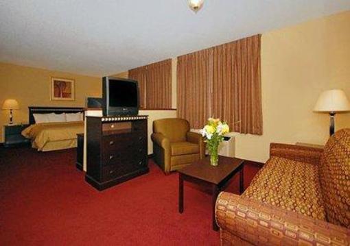 фото отеля Comfort Suites Council Bluffs